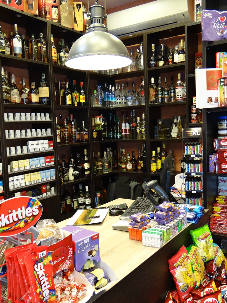 Обзавеждане на магазин за алкохол и цигари - Image 8