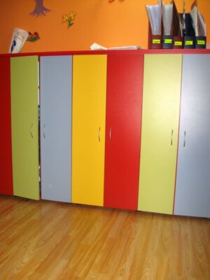 Шкафчета за детски градини - еднокрилни