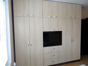 Гардероб по поръчка Мила Гардероб по поръчка Мила