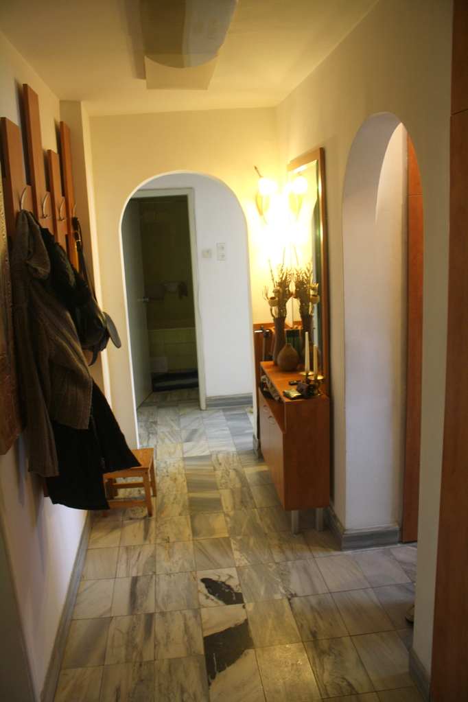 Цялостно обзавеждане за антре Ретро - Image 9