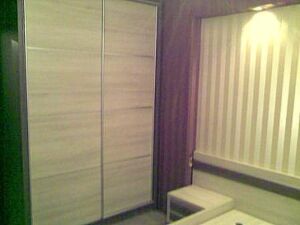 Гардероб с плъзгащи врати Пустинен вятър Гардероб с плъзгащи врати Пустинен вятър