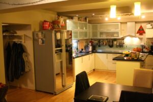 Кухня по поръчка Бяла светлина