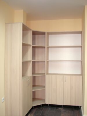 Ъглов шкаф Аутуно