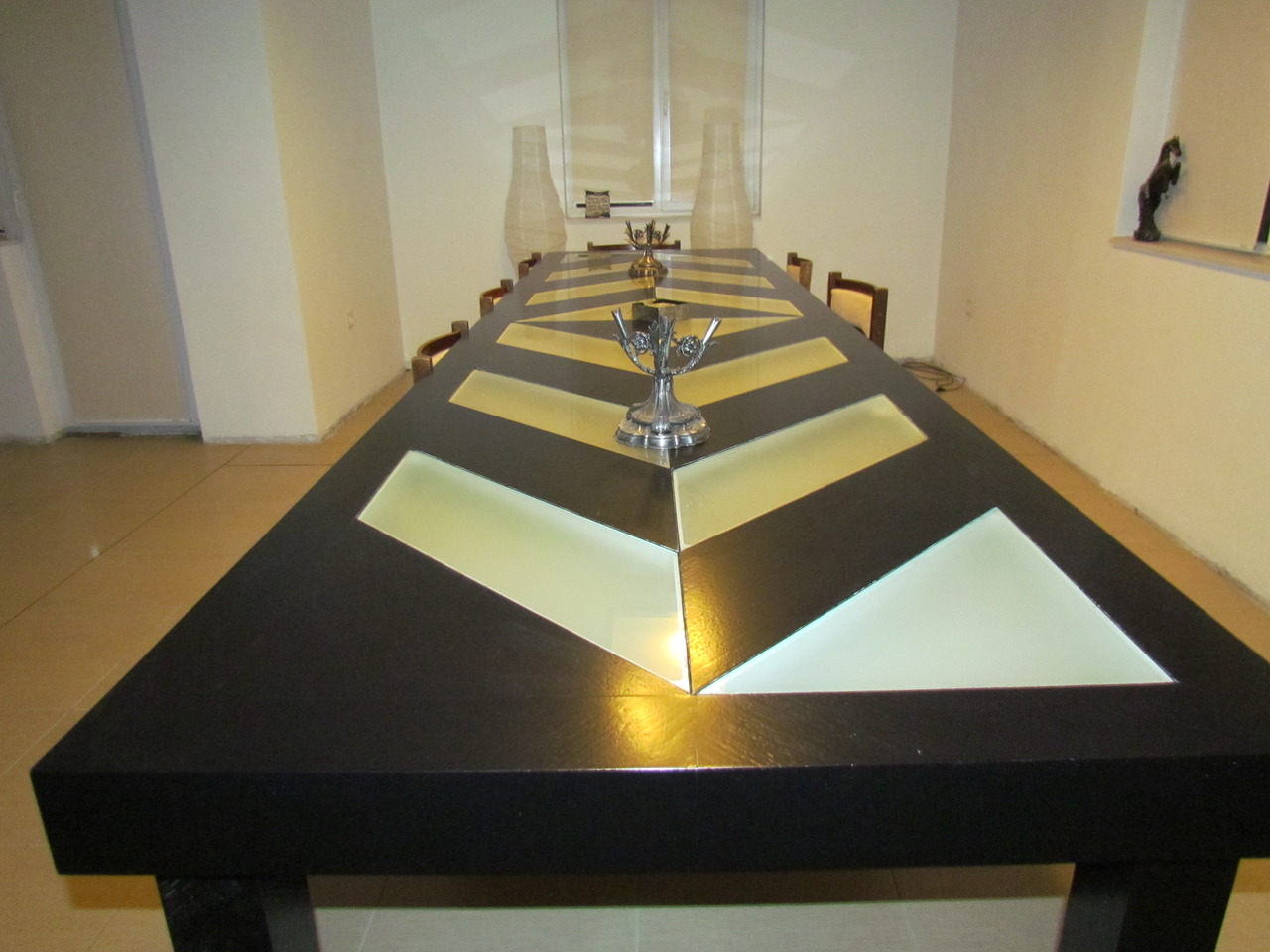 Уникална светеща трапезарна маса - Image 3