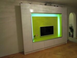 Тв секция Росна трева