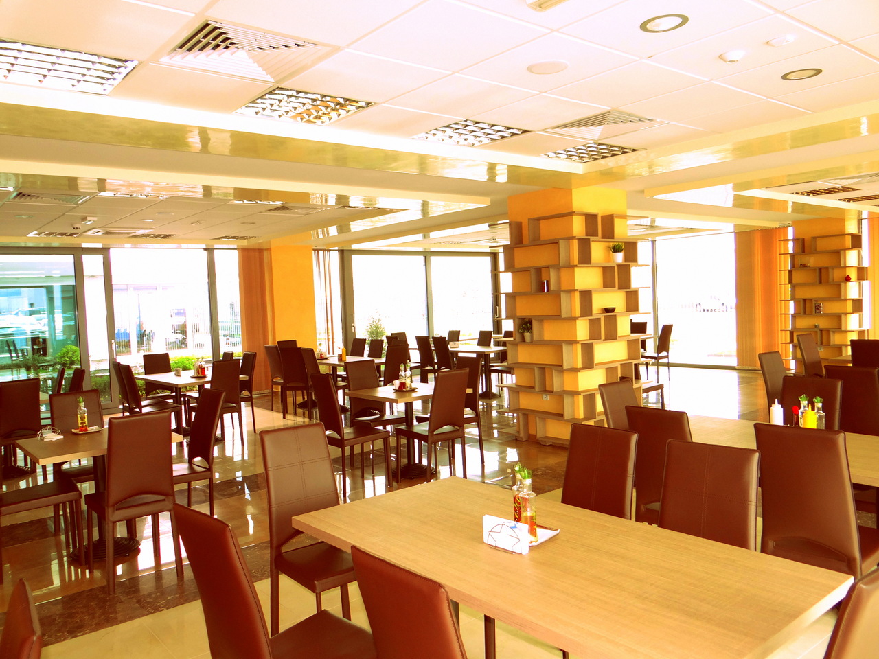 Цялостно обзавеждане за заведения и трапезарии - Image 9