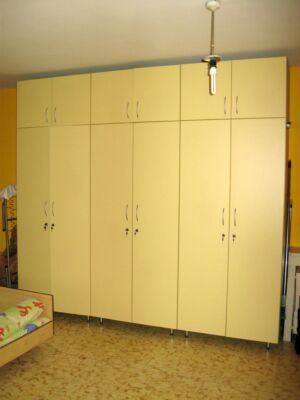 Гардероб Цветовете Гардероб Цветовете