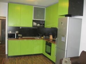 Кухня по поръчка Киви