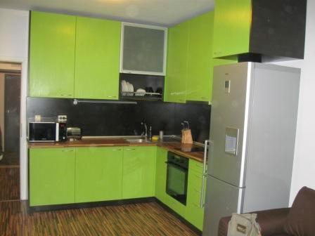 Кухня по поръчка Киви