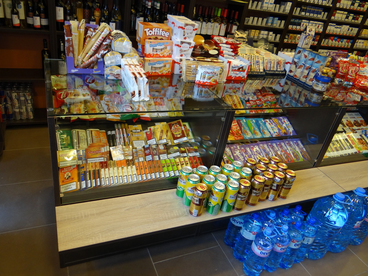 Обзавеждане на магазин за алкохол и цигари - Image 4