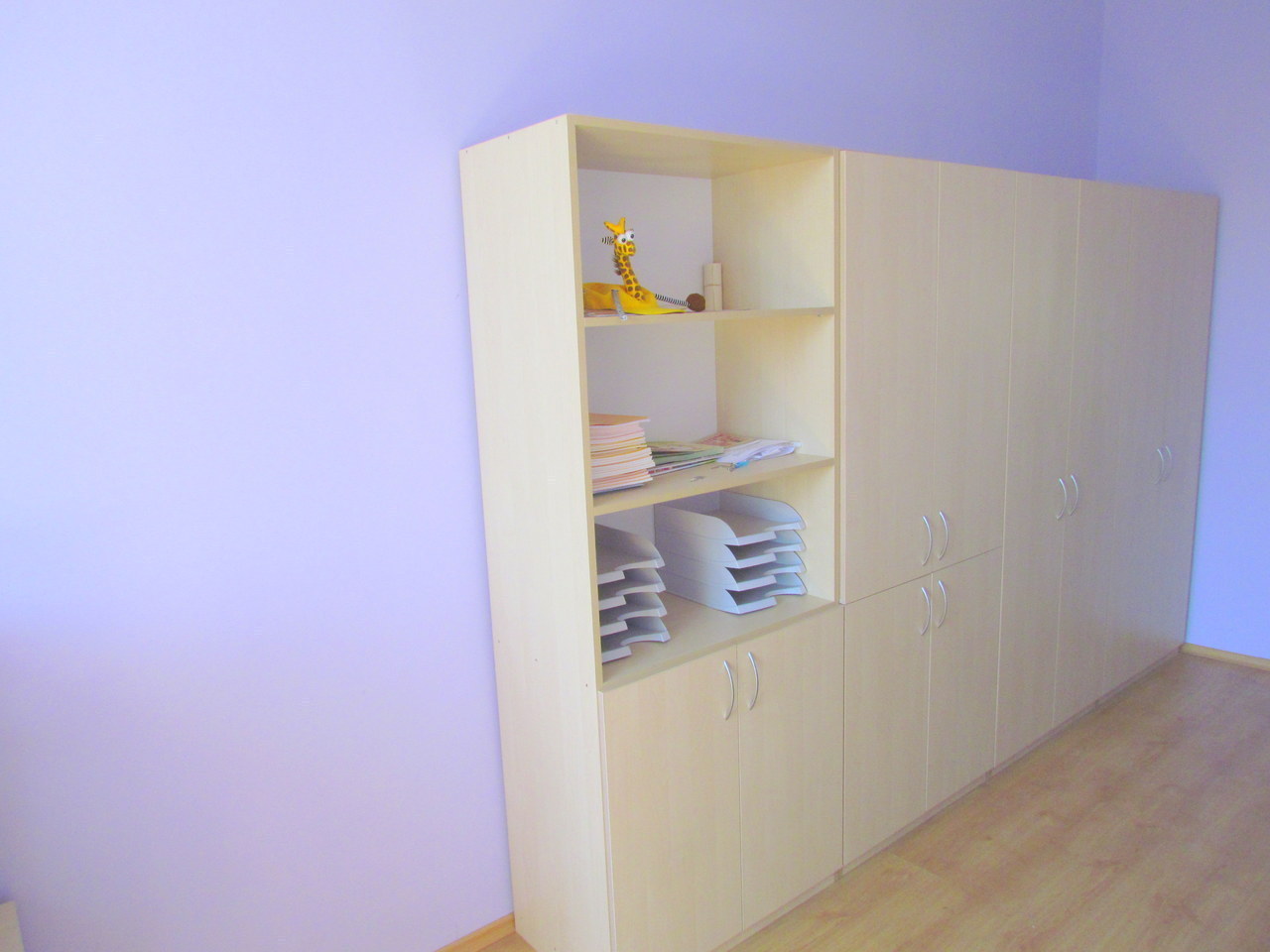 Архивен шкаф за офиса Бреза