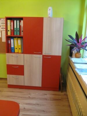 Офис-обзавеждане в Червено