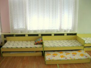 Детско легло сандвич с прави табли