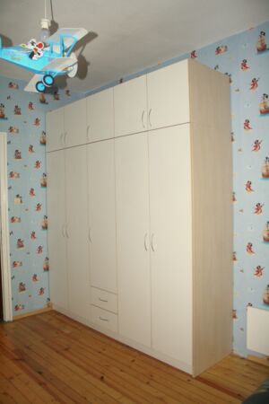 Гардероб Класическа елегантност Гардероб Класическа елегантност